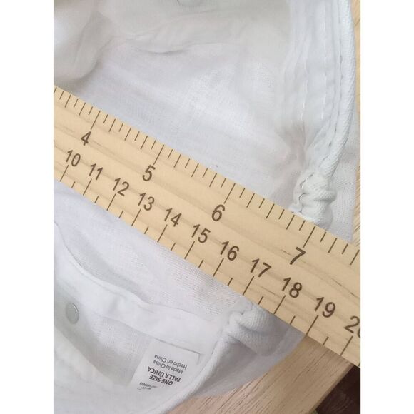 Minicci White cabbie hat, elastic back - Picture 7 of 7